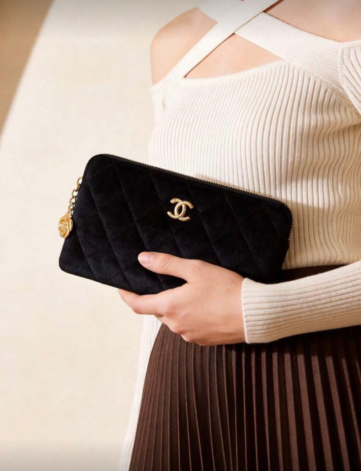 CHANEL Large Pink Travel Makeup Bag Set